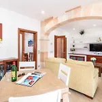 Villa Samarador